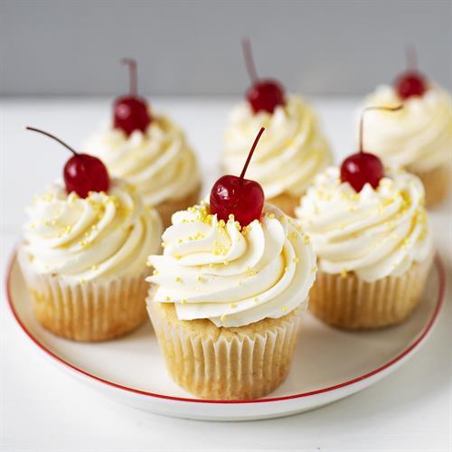 Pineapple Buttercream Cupcakes