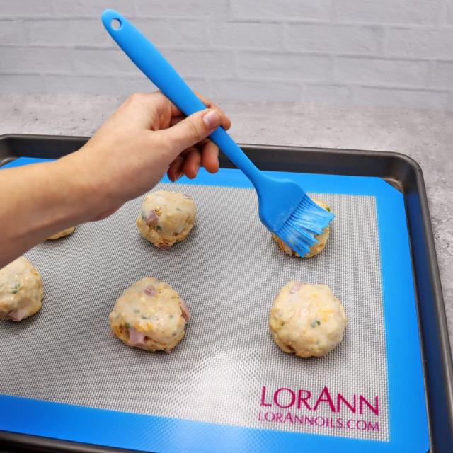 SILICONE PASTRY BRUSH